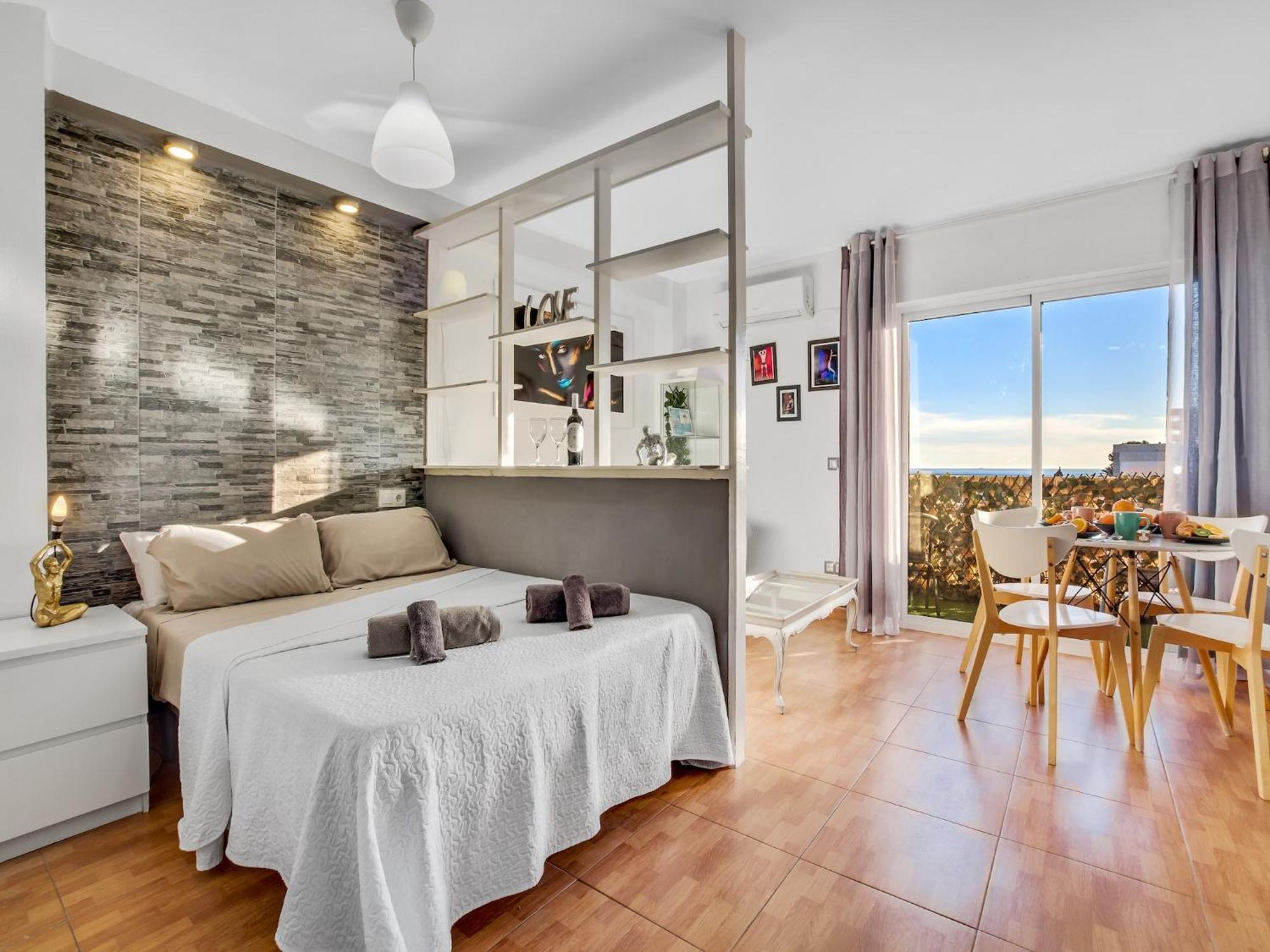 Amazing In Apartamento Torremolinos
